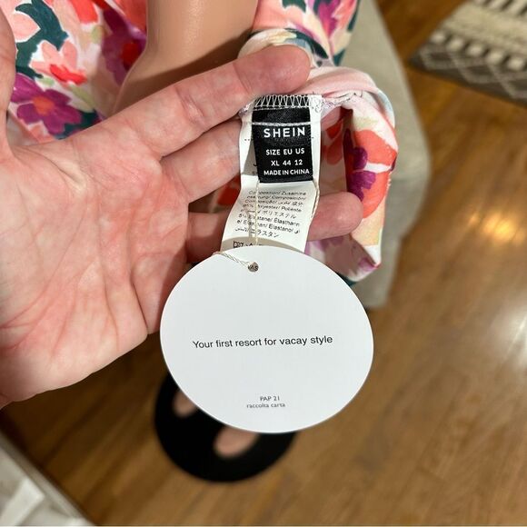 NWT floral vaca open side open back dress - Picture 12 of 12